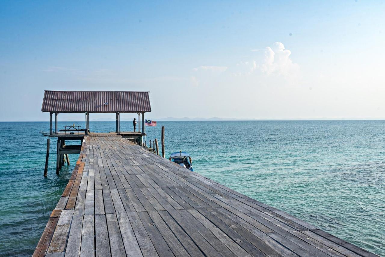 Bayu Lestari Island Resort Mersing Kültér fotó