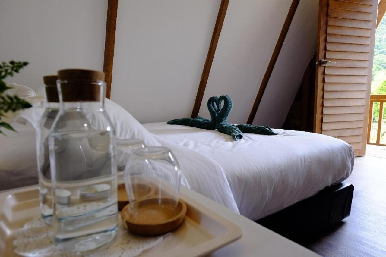 Bayu Lestari Island Resort Mersing Kültér fotó