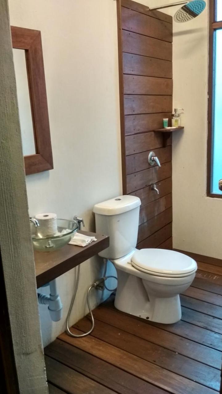 Bayu Lestari Island Resort Mersing Kültér fotó