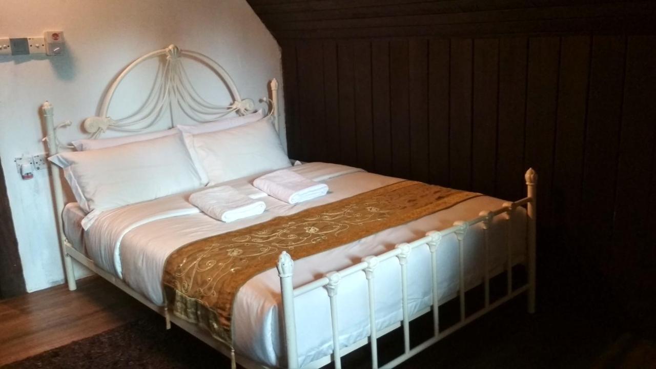 Bayu Lestari Island Resort Mersing Kültér fotó