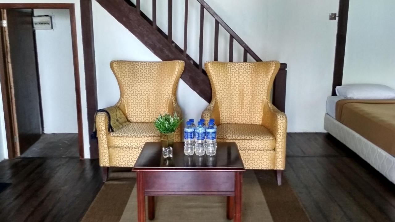 Bayu Lestari Island Resort Mersing Kültér fotó