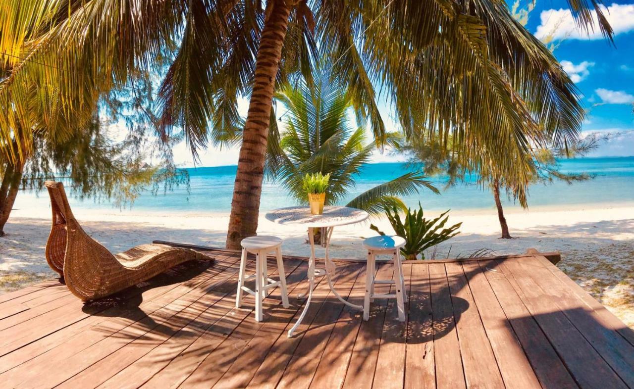 Bayu Lestari Island Resort Mersing Kültér fotó