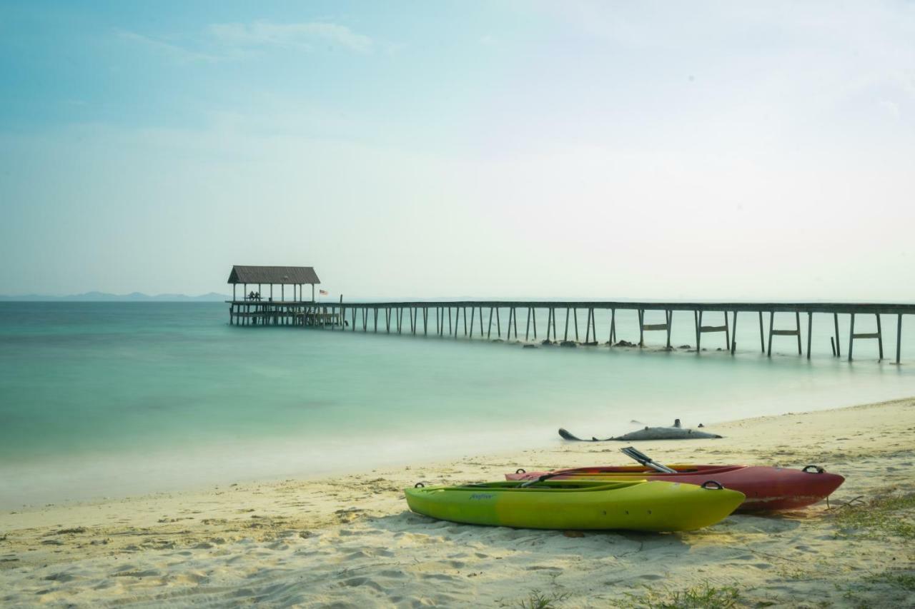 Bayu Lestari Island Resort Mersing Kültér fotó